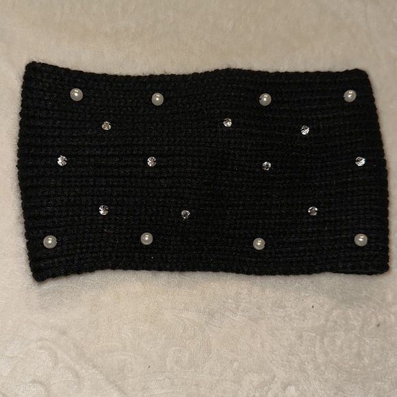Saks Fifth Avenue black twist Pearl and rhinestone knit wide headband - Picture 6 of 10